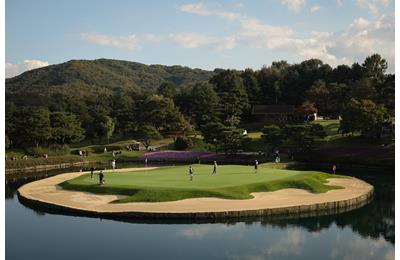 Who will take home the winner's share of the Genesis Championship prize money?