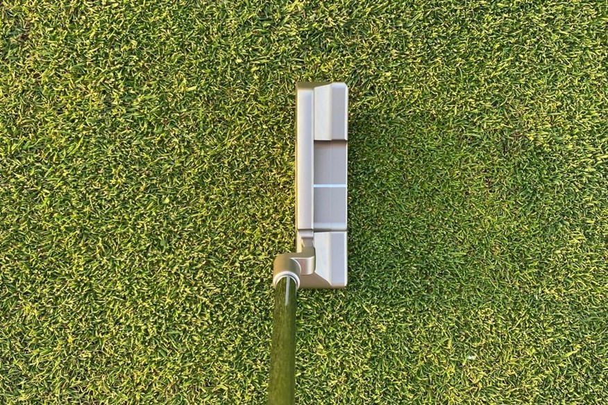 The Odyssey Ai-One Silver Milled Two T CH is a slim, traditional blade